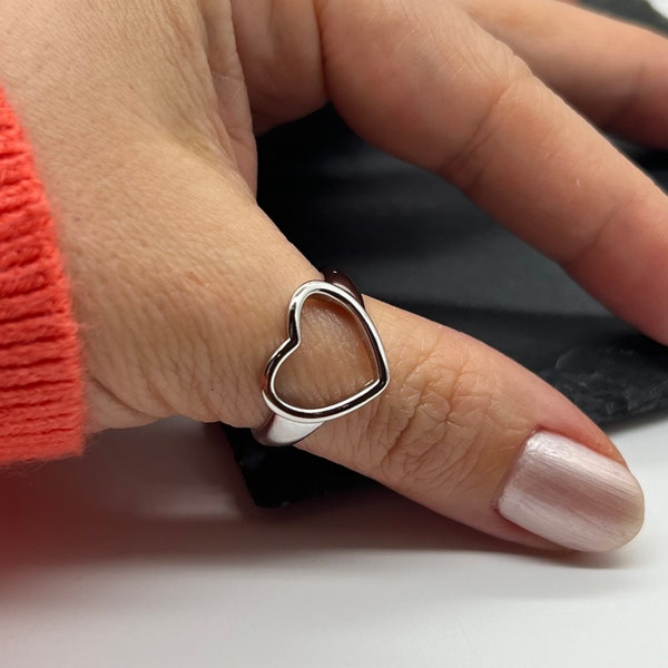 Silver Heart Ring, Love Heart Ring, Adjustable Ring, Thin Silver Ring, Dainty Ring, Silver Ring, Heart Ring, Love Ring, Valentine's Day Gift