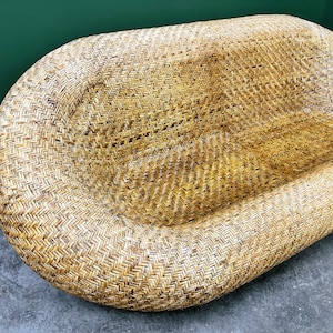 Vintage Curvy Rattan Bamboo Sofa, 1980s Italy. image 10