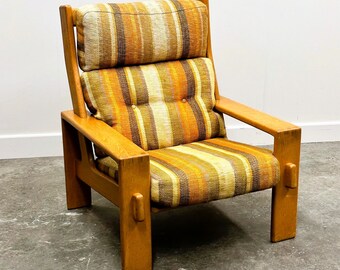 Vintage Large Elm Wood Lounge Chair with Original Fabric, 1970s France.