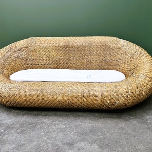 Vintage Curvy Rattan Bamboo Sofa, 1980s Italy. image 1