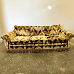 Luxury Vintage Velvet Sofa - Canape - Couch, 1970s.