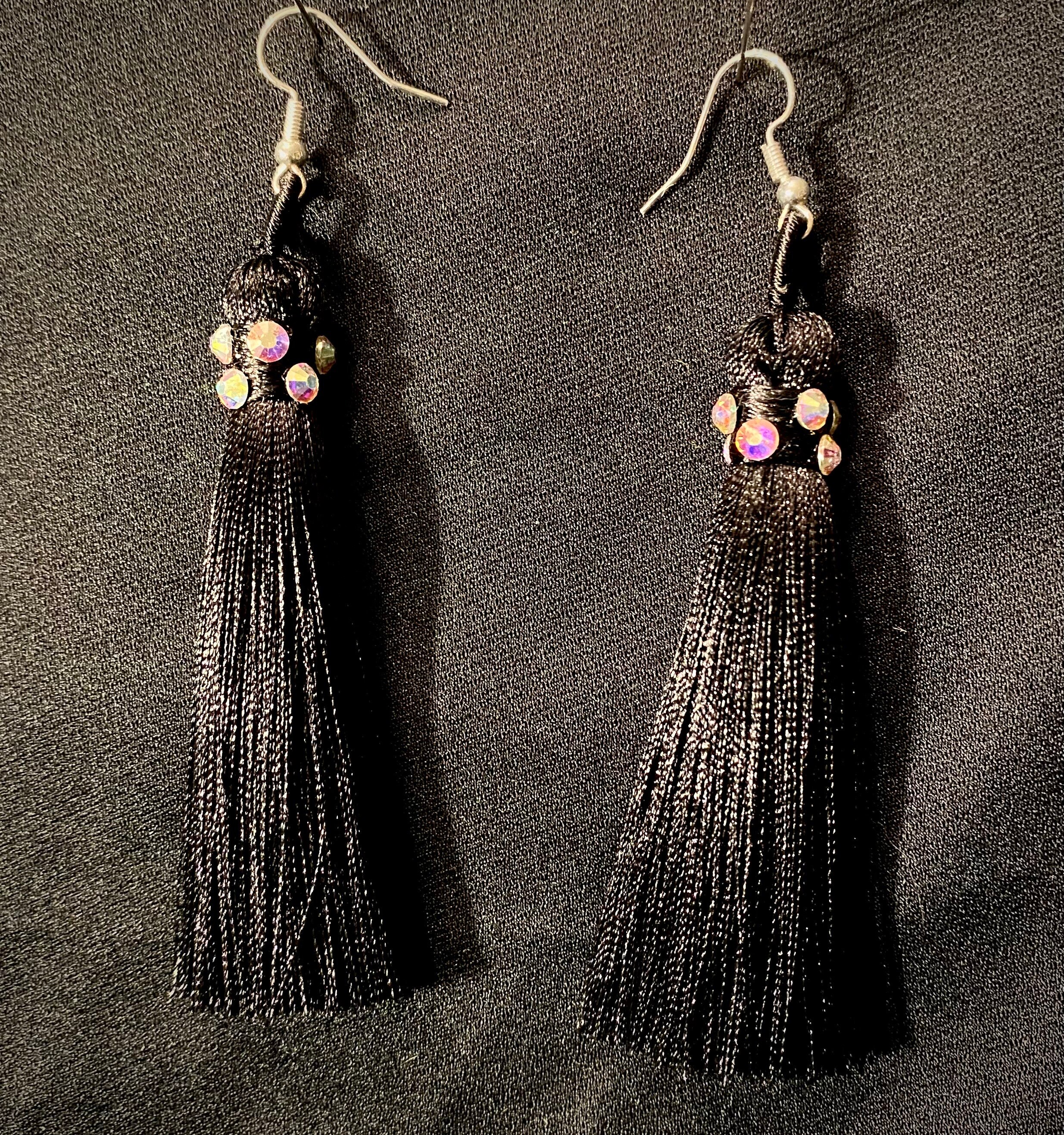 希少‼️マメクロゴウチpastel crystal fringe earrings | enrumbaong.pe
