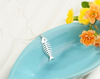 Dainty Fish Necklace for Women, Silver Fish Pendant for Her, Delicate Handmade Fish Jewelry for Girlfriend, Cute Animal Pendant, Cute Gifts