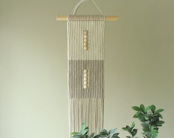 Colgante de pared largo de macramé, macramé Wabi Sabi, arte de pared Japandi, blanco natural y beige, macramé de doble cara, macramé para colgar en la pared, decoración de pared