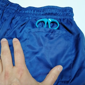 Jaren '90 Duits leger met glanzende satijnen vintage shorts blauwe kleur voetbaltrainingsshorts maat 5 afbeelding 8