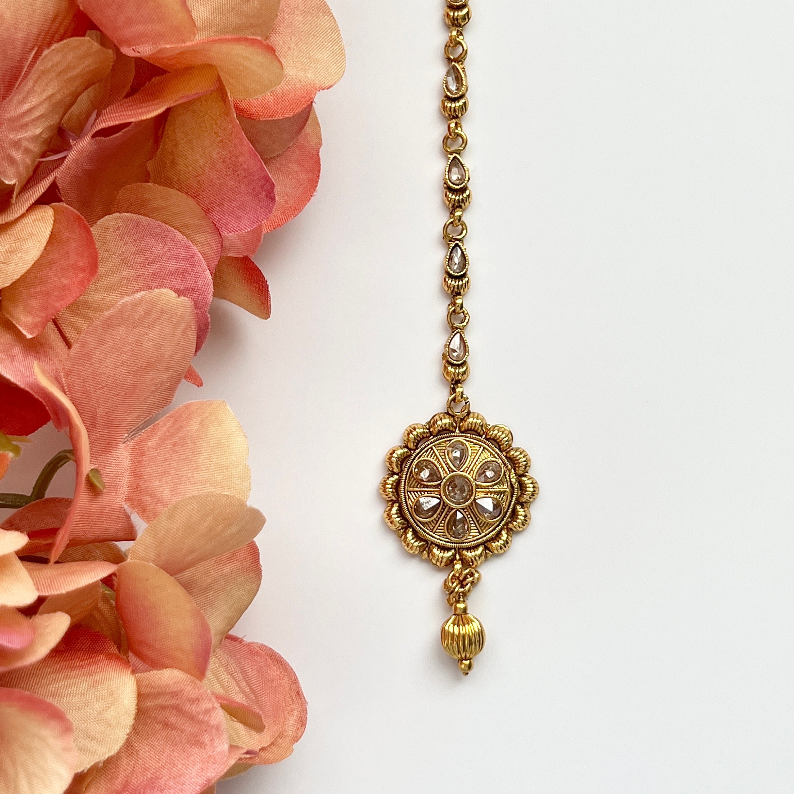 Temple jewellery maang tikka deals