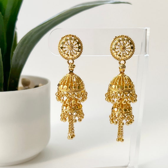 Gold plated Hydro Polki & Jade Tumble Jhumka Earrings Design by Joules By  Radhika at Pernia's Pop Up Shop 2024