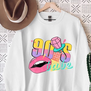90s Babe Sweatshirt, 90th Cute Vintage Graphic Sweater, Lip Sweat, Kiss Sweater, 90th Retro Style Sweater, 1990th Sweatshirt, Birthday Gift