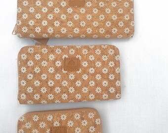 Natural Cork Wallet for Women, Vegan Leather, Cork from Portugal, Cork Accessories, a gift for eco-responsible women