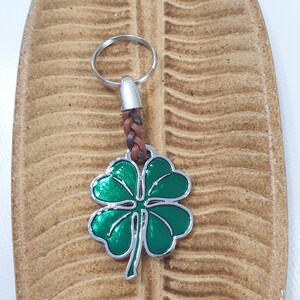 Lucky Four Leaf Clover Keychain / Gift for Men Women Unisex