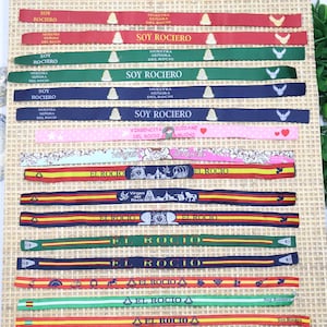 Rocío Virgin Fabric Bracelets - Various Models High quality embroidered fabric bracelets with exclusive designs.