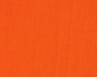 Op de afbeelding: Een effen oranje stof met een subtiele geweven textuur.