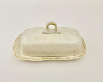 Vintage Mikasa Country Charm 1/4 pound. Botervloot afgedekt