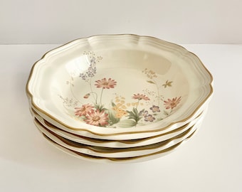 Set di 4 ciotole da zuppa vintage Mikasa Heritage Samantha con bordo.