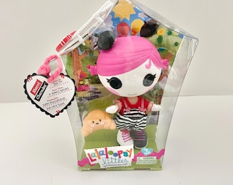 Bambola Lalaloopsy Littles Sherri Charades con animaletto Croissant, nuova nella scatola originale.