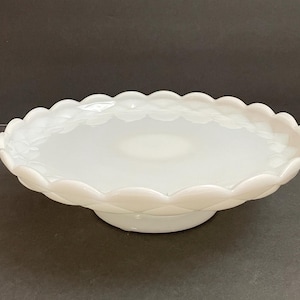 Vintage Anchor Hocking Colonial Diamond Milk Glass 11&quot; Footed Cake Plate