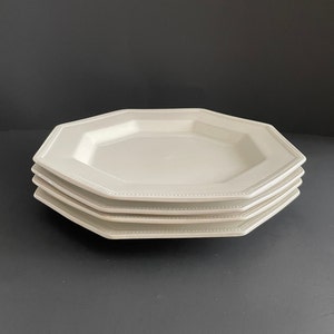 Vintage Johnson Brothers Heritage White Ironstone Dinner Plates Set of 4 Made in England Backstamp