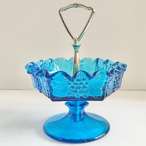 Vintage Kobalt Blau Glas Konfekt Schale mit goldfarbenen Griff
