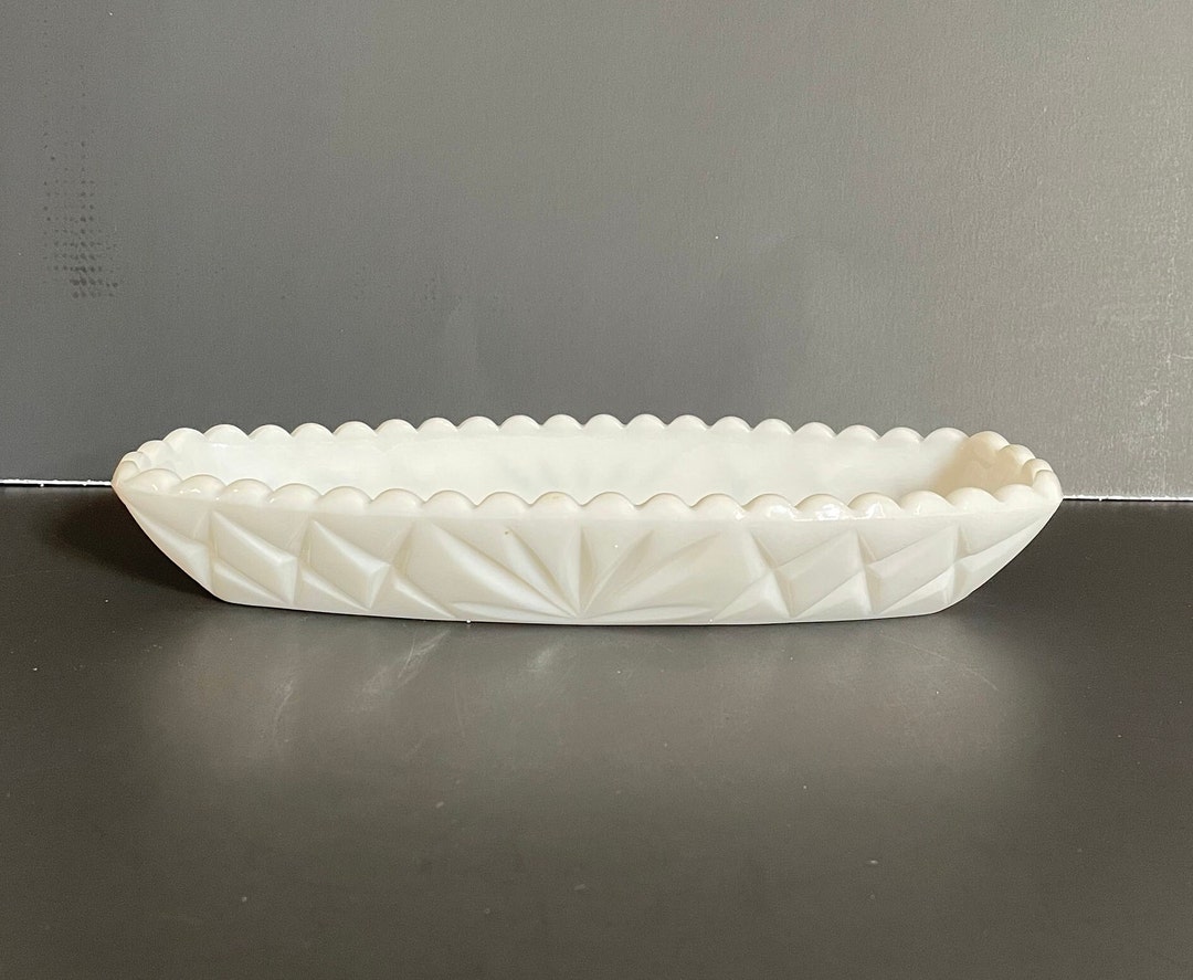 Vintage Milk Glass Relish Tray Dish Criss Cross Sunburst Pattern