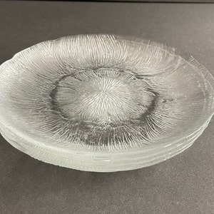 Vintage Arcoroc France Fleur 7&quot; Salad Plates Set of 4