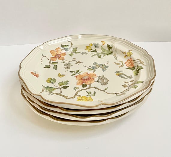 * antique plate ୨୧ * タペストリー アンティークプレート Vintage Mikasa Heritage Olde Tapestry Dinner Plates - Etsy