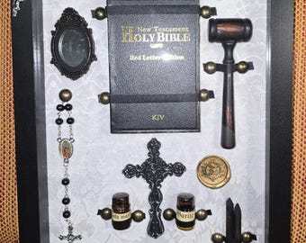 Vampire Slayer Hunter Kit Holy Bible,  Vampire. Shadow Box, Dracula Memorabilia, Crucifix, Rosary, Oddities  Curiosities, Goth Decor Buffy