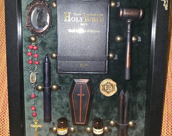 Vampire Slayer Hunter Kit Holy Bible,  Vampire. Shadow Box, Dracula Memorabilia, Crucifix, Rosary, Oddities  Curiosities, Goth Decor Buffy