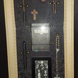 Vampire Slayer Hunter Kit Holy Bible,  Vampire. Shadow Box, Dracula Memorabilia, Crucifix, Rosary, Oddities and Curiosities, Goth Decor