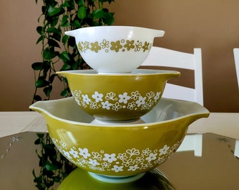 Pyrex Spring Blossom #441 #443 and #444 Cinderella Mixing Bowls/ Vintage Pyrex Mixing Bowls/ Pyrex Crazy Daisy Bowls/ Pyrex Bowls