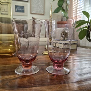 Vintage Towle Silversmith Pink Etched Glasses/ Pink Glass Ice Tea Goblets/ Vintage Glasses/ Wine Glasses/ Pink Tumblers/ Pink Glassware