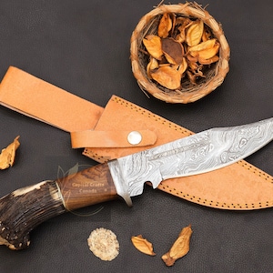 Individuelles Geschenk Handgefertigtes Damast Stahl Jagdmesser mit Hirschhorn Griff, personalisiertes Geschenk Geburtstag, Jahrestag, Weihnachten für Sie, Ihn