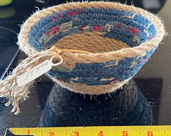 Sweet 5/6” jute multi-color fabric rope bowl. Really pretty.