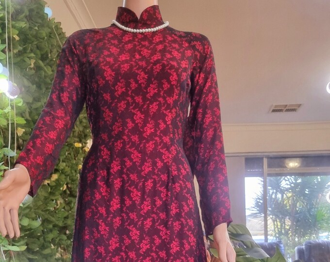 Dual Tone Red Black Brocade Thai Tuan Silk  Ao Dai, Traditional Vietnamese ao Dai, Ao Dai Viet Nam Cao Cap Vai Gam Thai Tuan