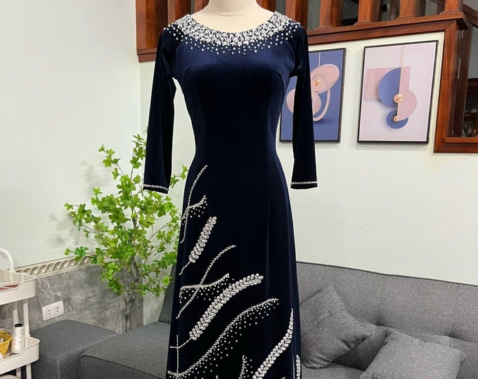 Luxurious Designed Navy Velvet Ao Dai Vietnamese Traditional Ao Dai
