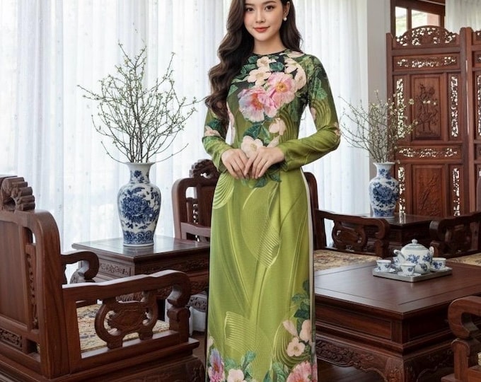 Beautiful Hand-Made Traditional Floral Vietnamese Ao Dai