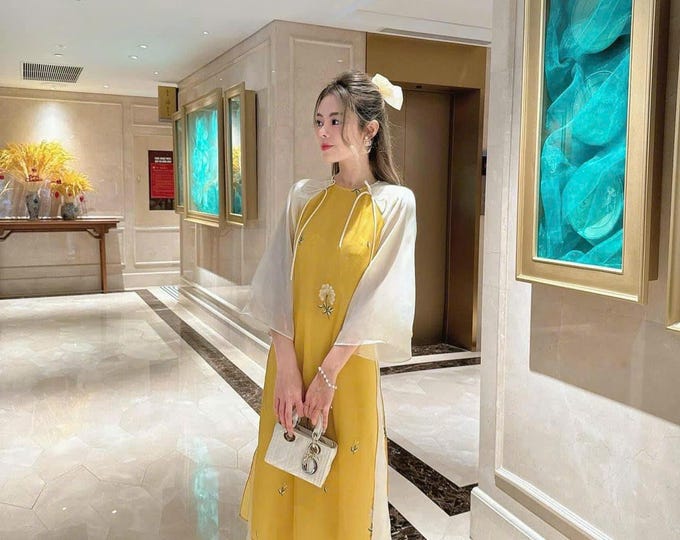Modernized Embroidered Handmade Yellow Ao Dai, Ao Dai Viet Nam mau Suong cao Cap, Áo Dài Dáng Suông việt nam cao cấp