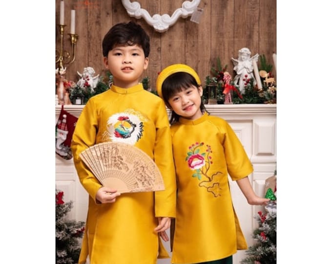 Gold Embroidered Vietnamese Ao Dai for Boys and Girls , Ao dai Cach Tan Cho be Trai Be Gai, Áo Dài Cho Bé Gái Bé Trai