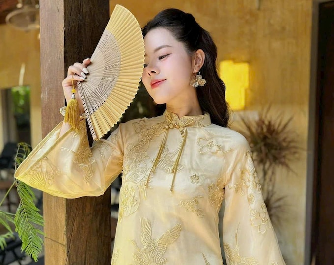 Yellow Modernized Embroidered  Ao Dai, Ao Dai Viet Nam Cach Tan Cao Cap, Áo Dài việt nam cao cấp
