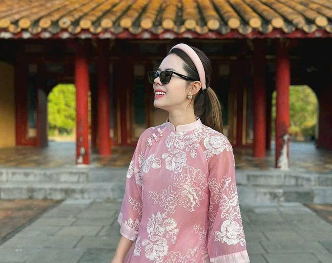 Modernized Pink Loose-fitting Ao Dai, Ao Dai Viet Nam mau Suong cao Cap, Áo Dài Dáng Suông việt nam cao cấp