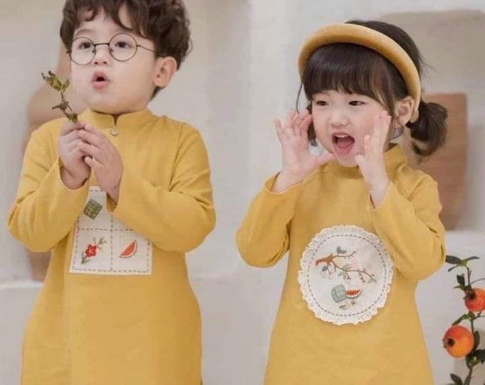 Vietnamese yellow Ao Dai For Kids , Children's Ao Dai, Ao dai for Girls and Boys, Boy's Ao Dai. Girls' Ao Dai