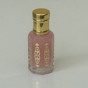 MUSCHIO DI MELOGRANO ROSA/ Olio profumato di muschio di melograno/ medio denso e gradevole