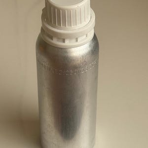SANDALWOOD Perfum Oil - Woody, Soft & Concentrated Sandalwood Fragrance/High Grade 250 Millilitres