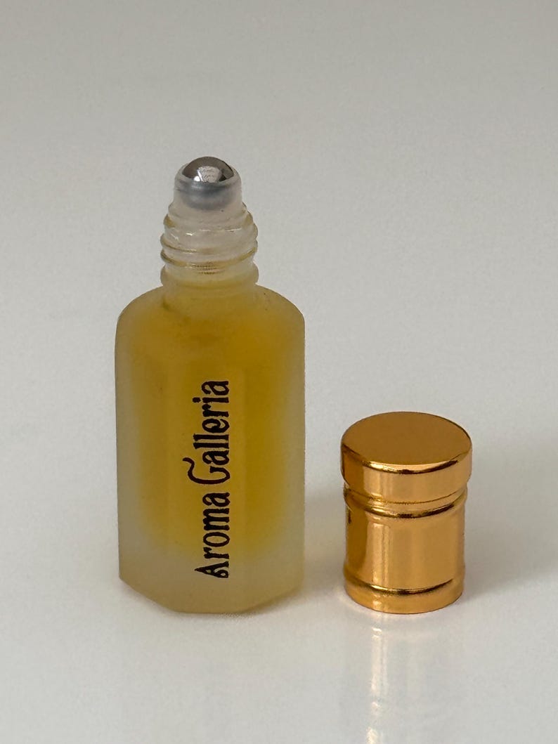 SANDALWOOD Perfum Oil - Woody, Soft & Concentrated Sandalwood Fragrance/High Grade 12 Millilitres