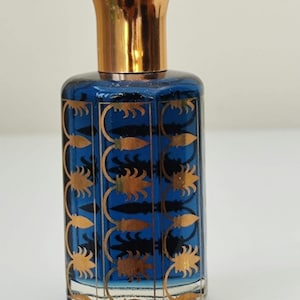 BLUE OUD / OUDH Agarwood with Ruh Amber and Ruh Musk