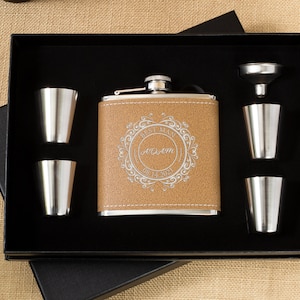 Juego de matraz de cuero grabado personalizado, Juego de matraz de novios, Matraz grabado, Regalo de papá grabado, Frasco de mejor hombre, Juego de matraz para hombre, Regalo de papá