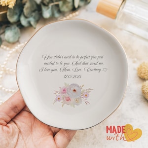 Personalized Mom Ring Dish, Ceramic Jewelry Dish, Personalized Gift, Jewelry Storage, Mother&#39;s Day Gift, Mom Gifts, Birthday Gift, Ring Dish