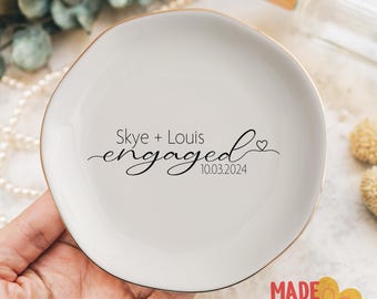Engagement Trinket Dish, Wedding Ring Dish, Personalized Ring Dish, Gifts for Couple, Gift for Bride, Ring Holder Dish, Jewelry Tray