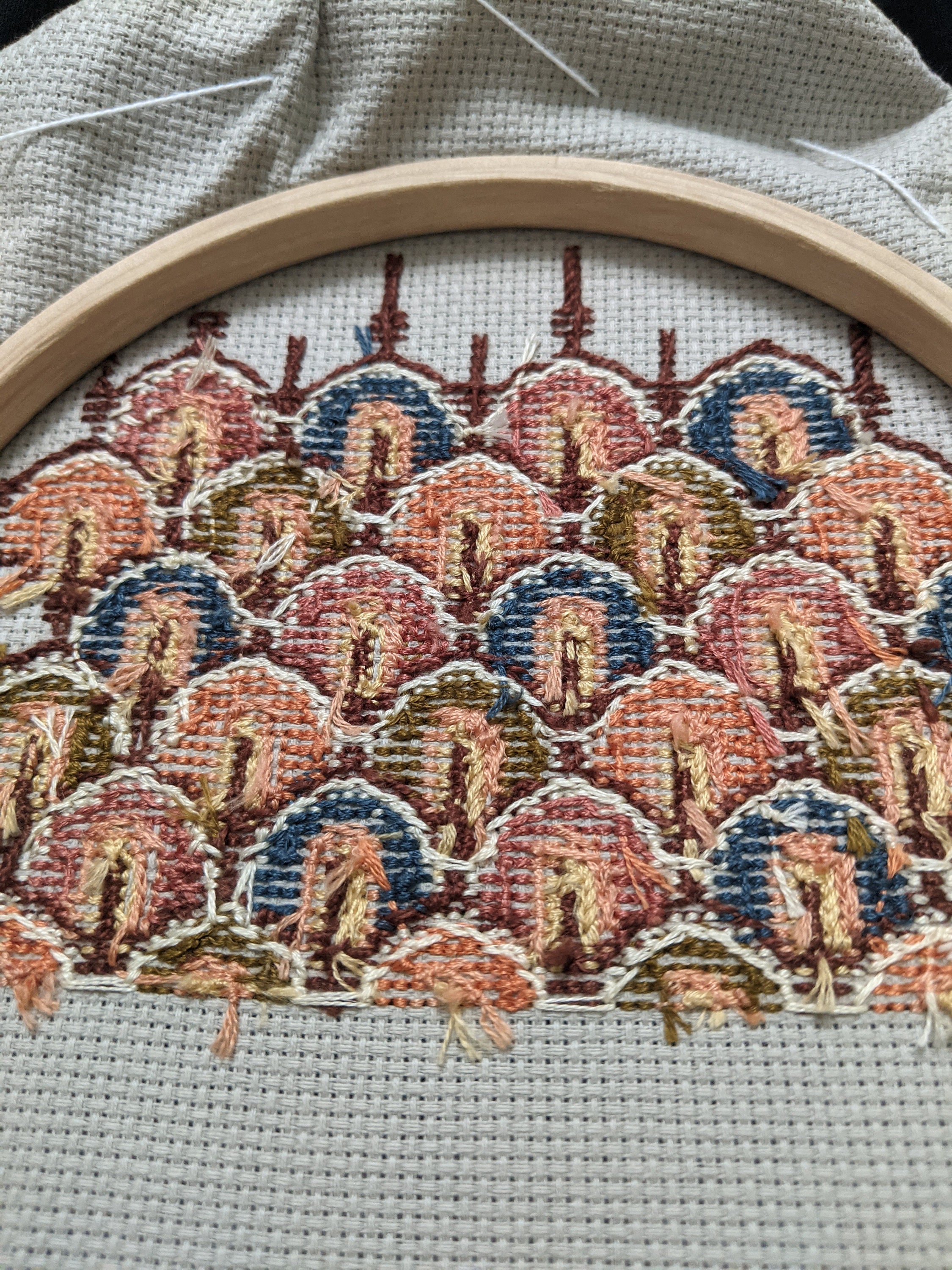 17+ Embroidery Edge Stitch Florentine Stitch, 17th Century Design ,embroidery, Hand Made