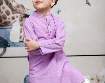 SALEEM - Kurta Chickenkari morado claro con pantalones blancos rectos