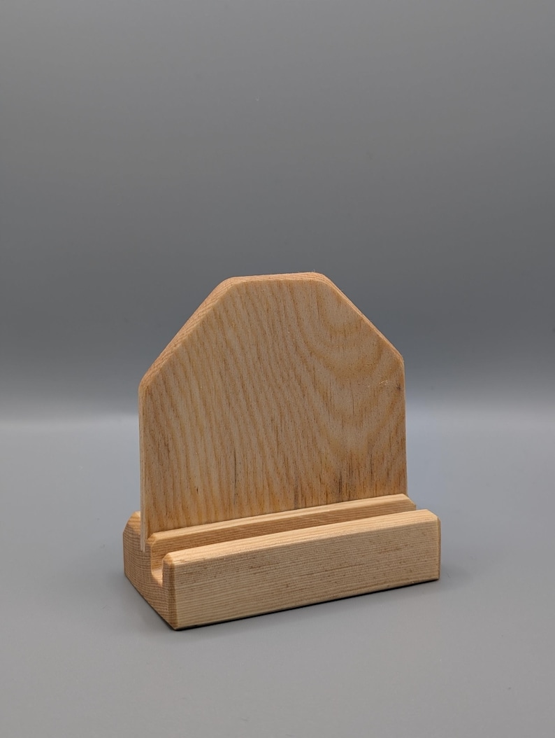 Beezer's Trading Card Display Stand Pine - Natural